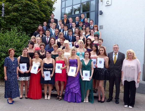 http://www.beruflichesgymnasium.de/pixlie/cache/vs_Abiturzeugnisse 2014_Abitur2014.jpg